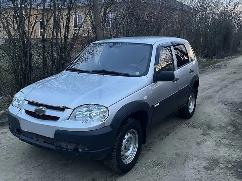 Chevrolet Niva #411