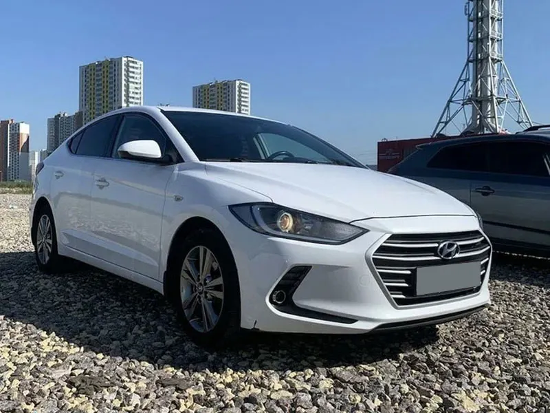 Hyundai Elantra #909