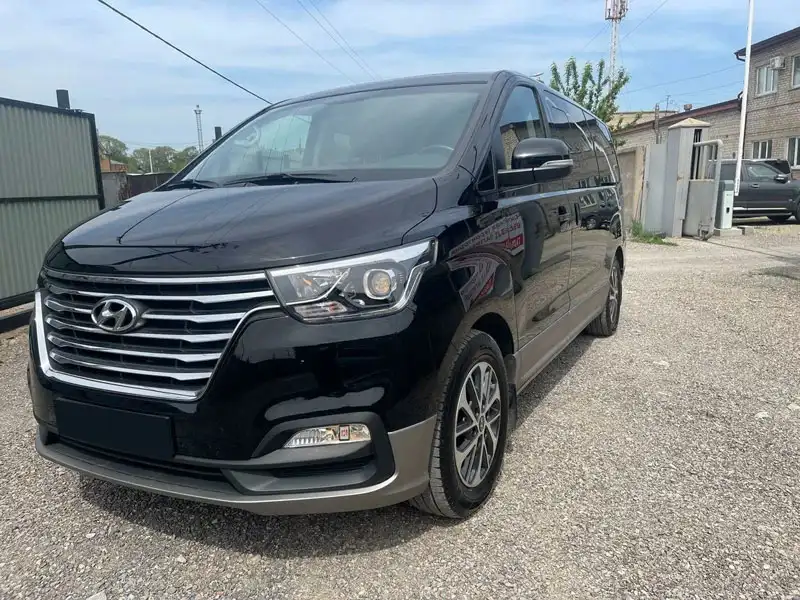 Hyundai H1 #202