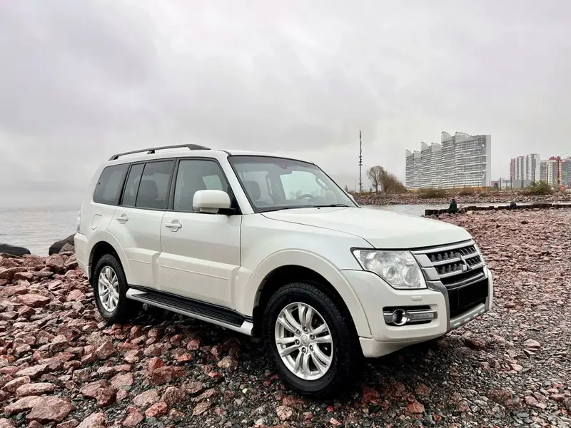 Mitsubishi Pajero #768