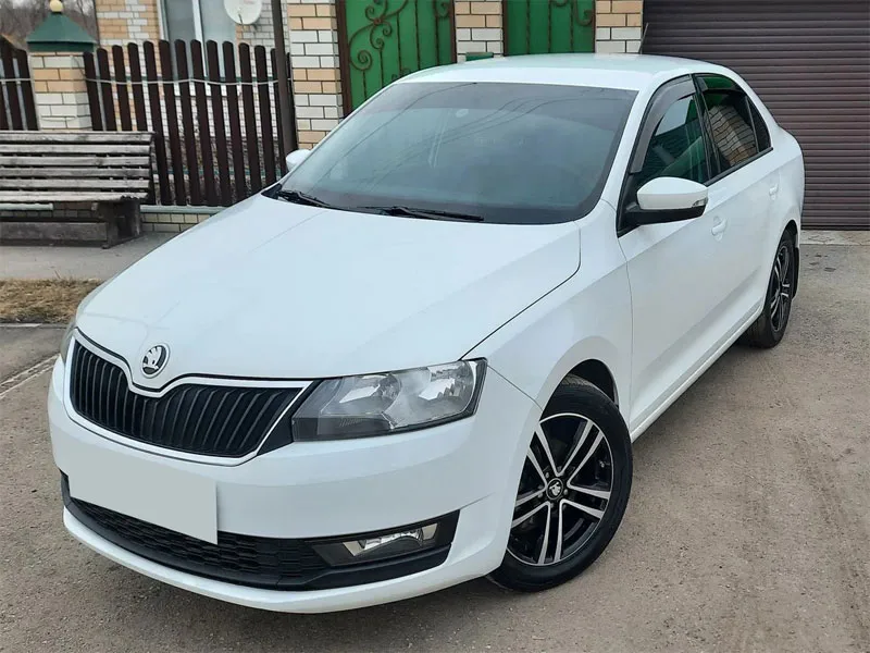 Skoda Rapid #715